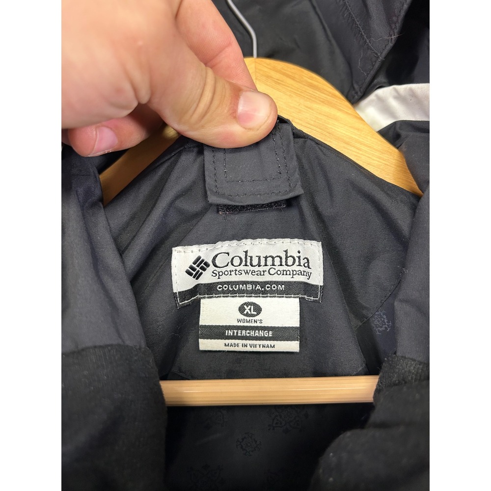 Gorpcore Hiking Columbia Womens XL Black Omni-Tech Waterproof Rain Jacket Shell - Picture 3 of 14